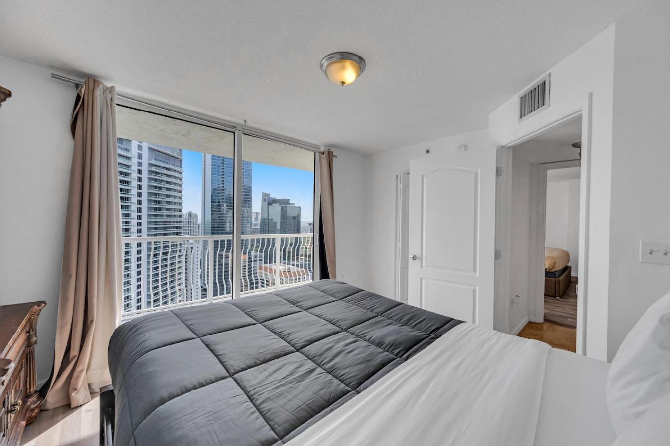 *Luxurious Highrise 2Brcondo Brickell- Waterviews* 마이애미 외부 사진