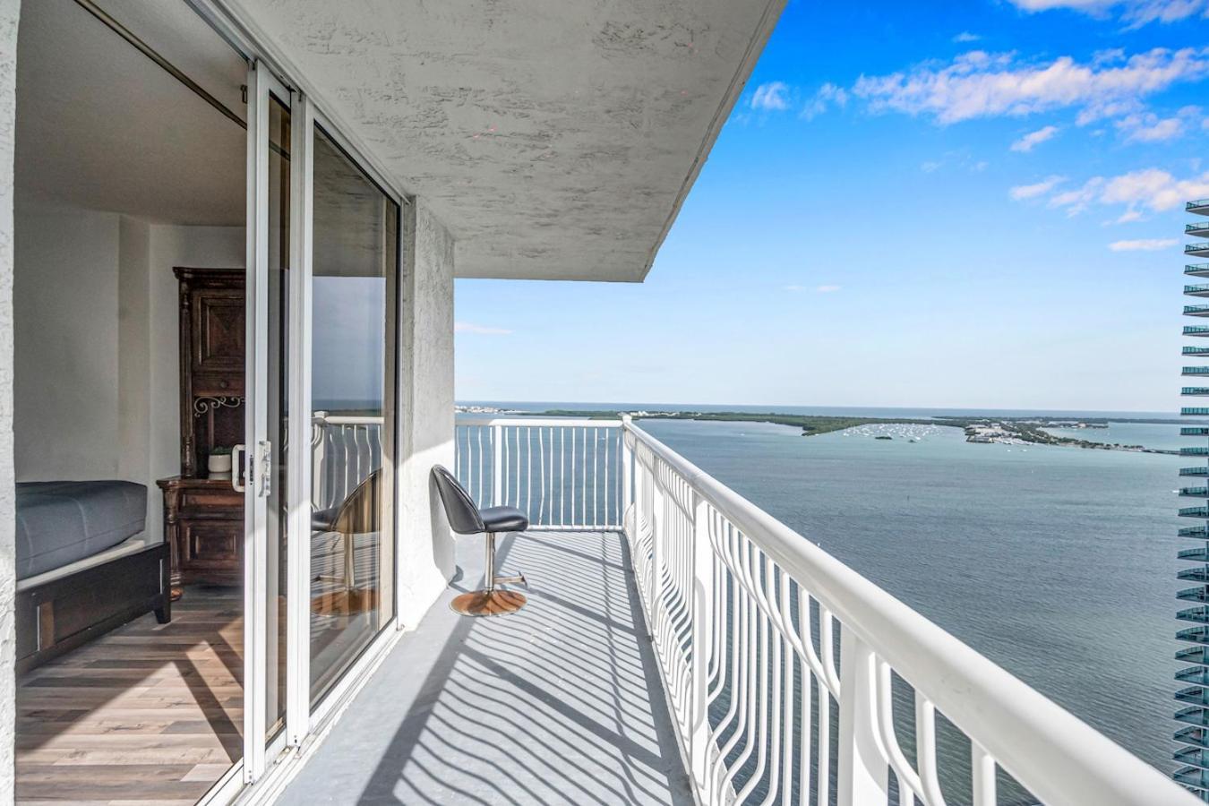 *Luxurious Highrise 2Brcondo Brickell- Waterviews* 마이애미 외부 사진