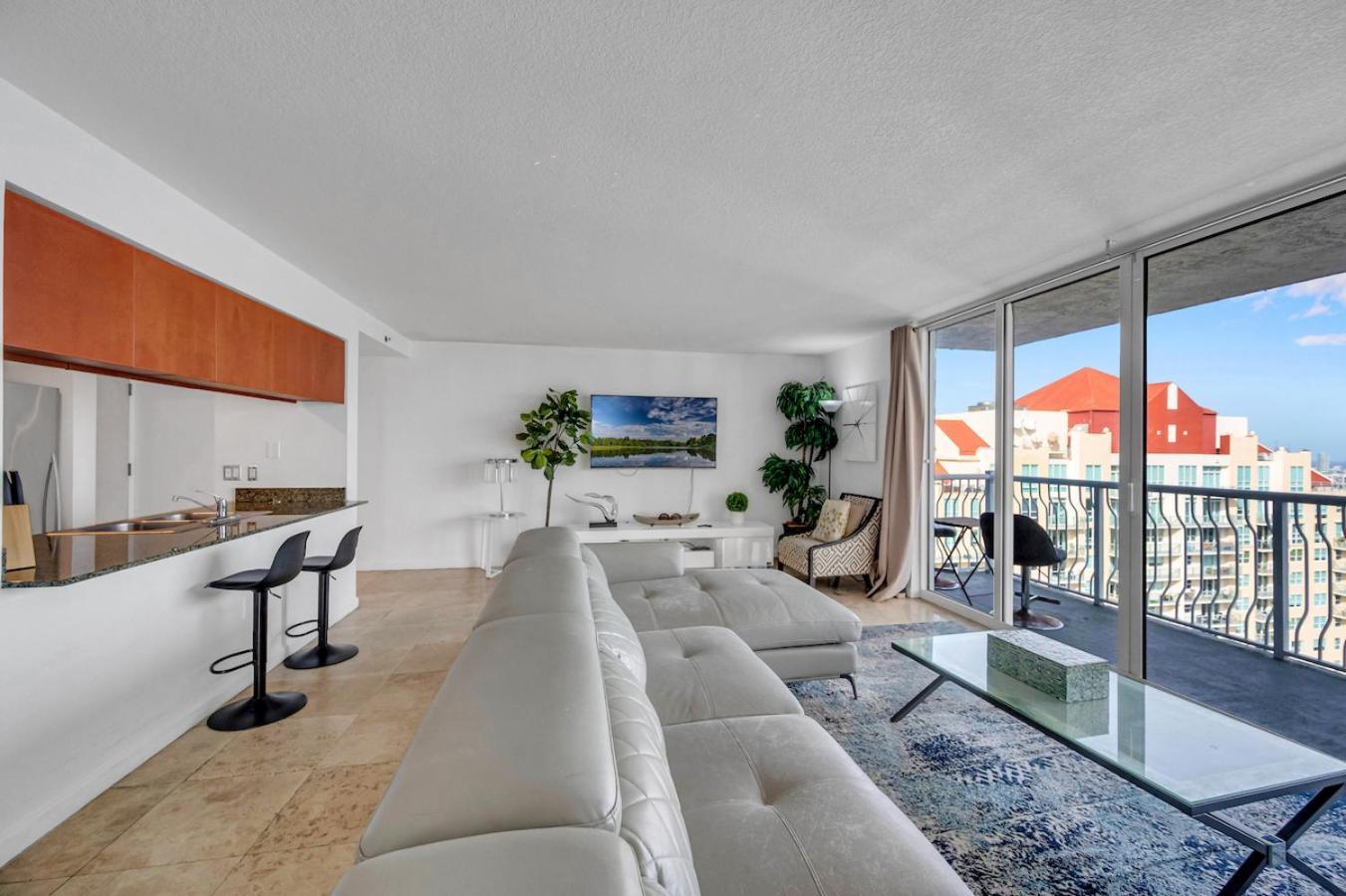 *Luxurious Highrise 2Brcondo Brickell- Waterviews* 마이애미 외부 사진