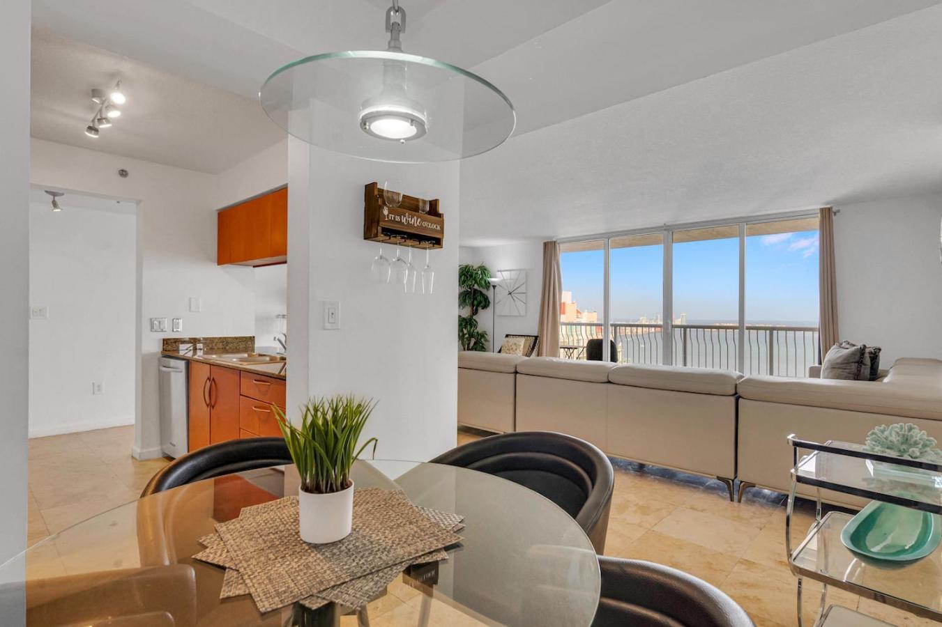 *Luxurious Highrise 2Brcondo Brickell- Waterviews* 마이애미 외부 사진