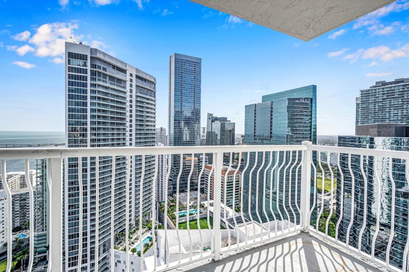 *Luxurious Highrise 2Brcondo Brickell- Waterviews* 마이애미 외부 사진
