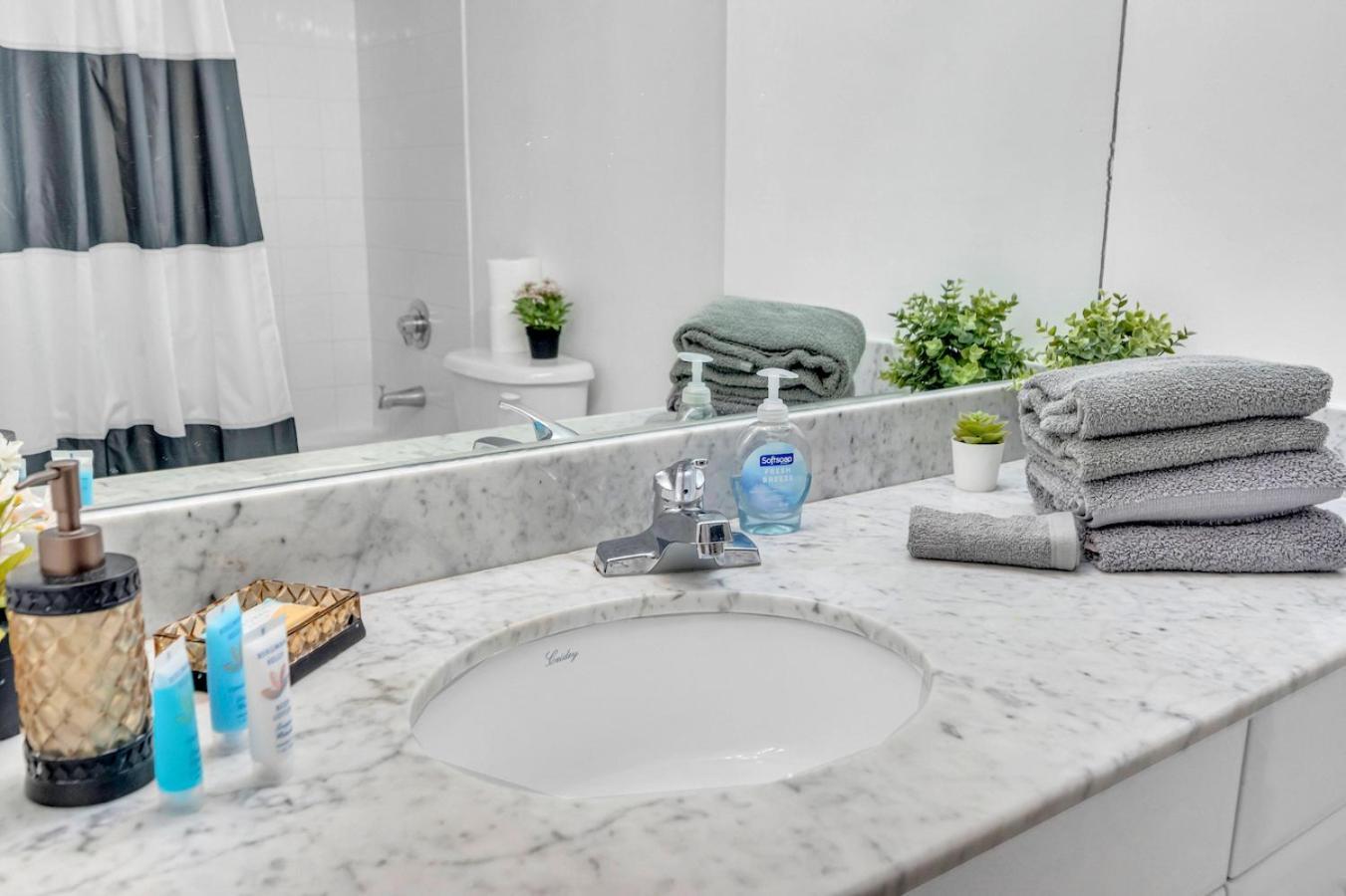 *Luxurious Highrise 2Brcondo Brickell- Waterviews* 마이애미 외부 사진