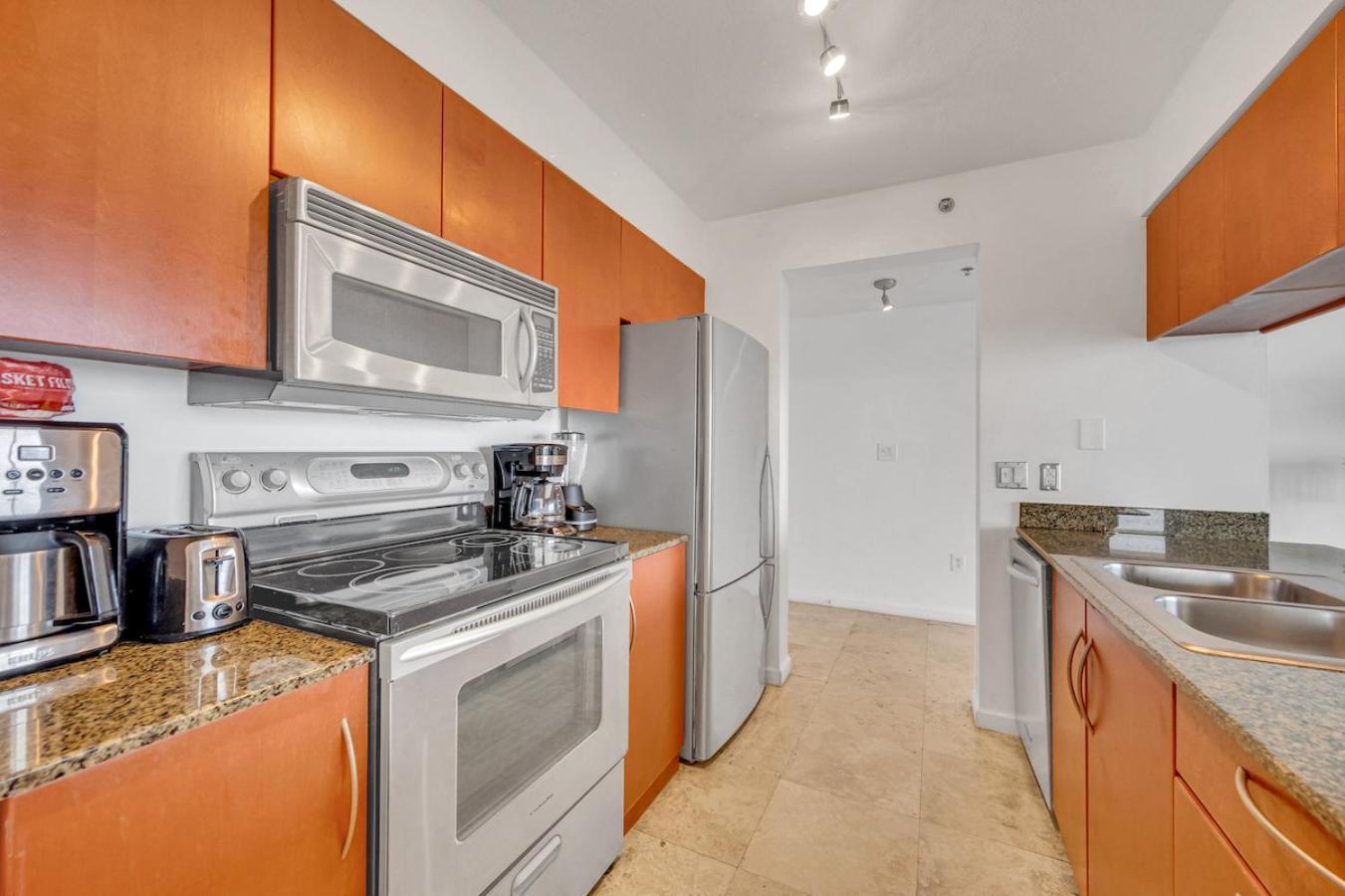 *Luxurious Highrise 2Brcondo Brickell- Waterviews* 마이애미 외부 사진